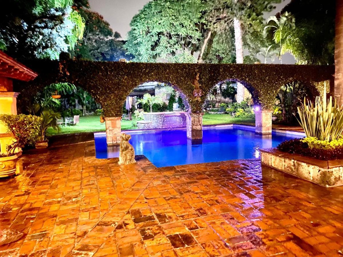 Отель La Joyita Cuernavaca (Adults Only) Экстерьер фото