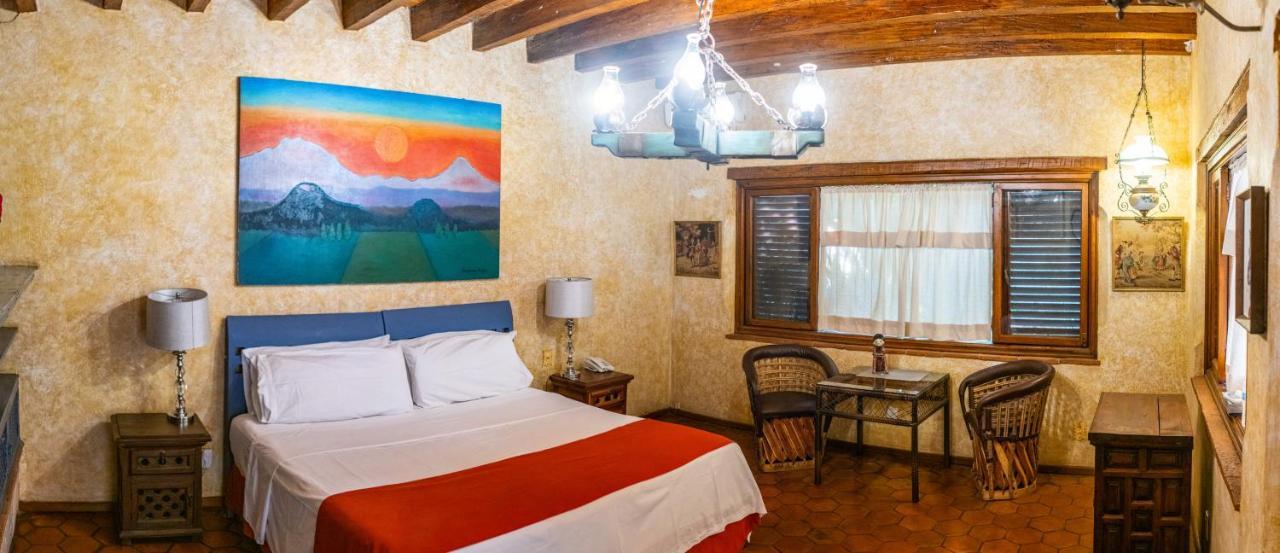 Отель La Joyita Cuernavaca (Adults Only) Экстерьер фото