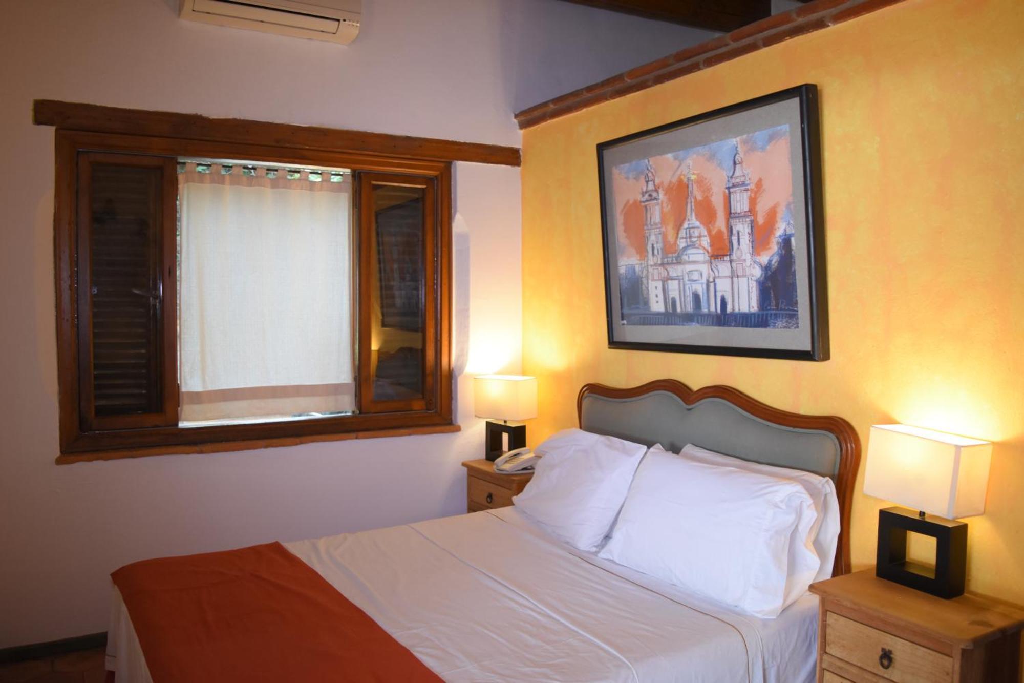 Отель La Joyita Cuernavaca (Adults Only) Экстерьер фото